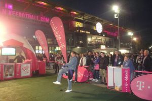 Schütze beim T-Mobile Quiz Kick vor Generali-Arena
